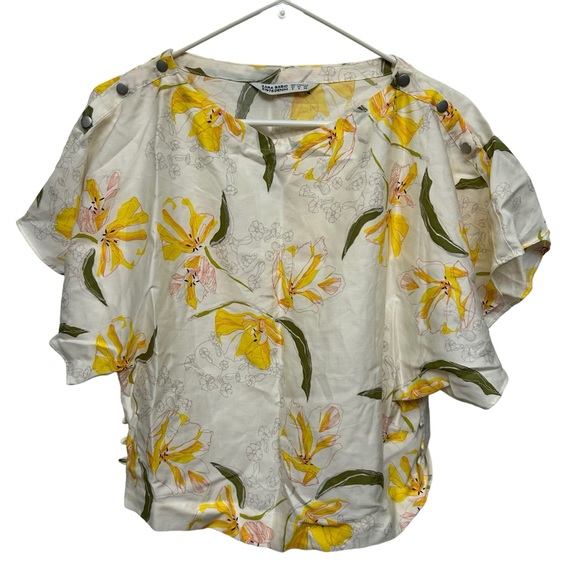 Zara Floral Top - Picture 3 of 11